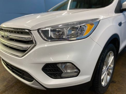 Used 2018 Ford Escape SE image 6
