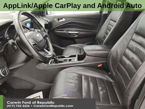 Used 2019 Ford Escape Titanium image 14