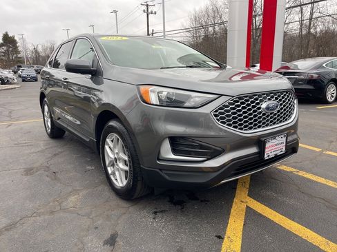 Used 2024 Ford Edge SEL image 7