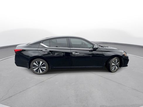 Used 2022 Nissan Altima 2.5 SL FWD image 5