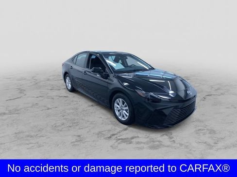 Used 2026 Toyota Camry LE FWD image 3