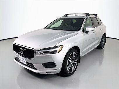 Used 2018 Volvo XC60 T5 Momentum w/ Convenience Package