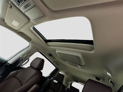 New 2026 Honda Odyssey Touring image 20