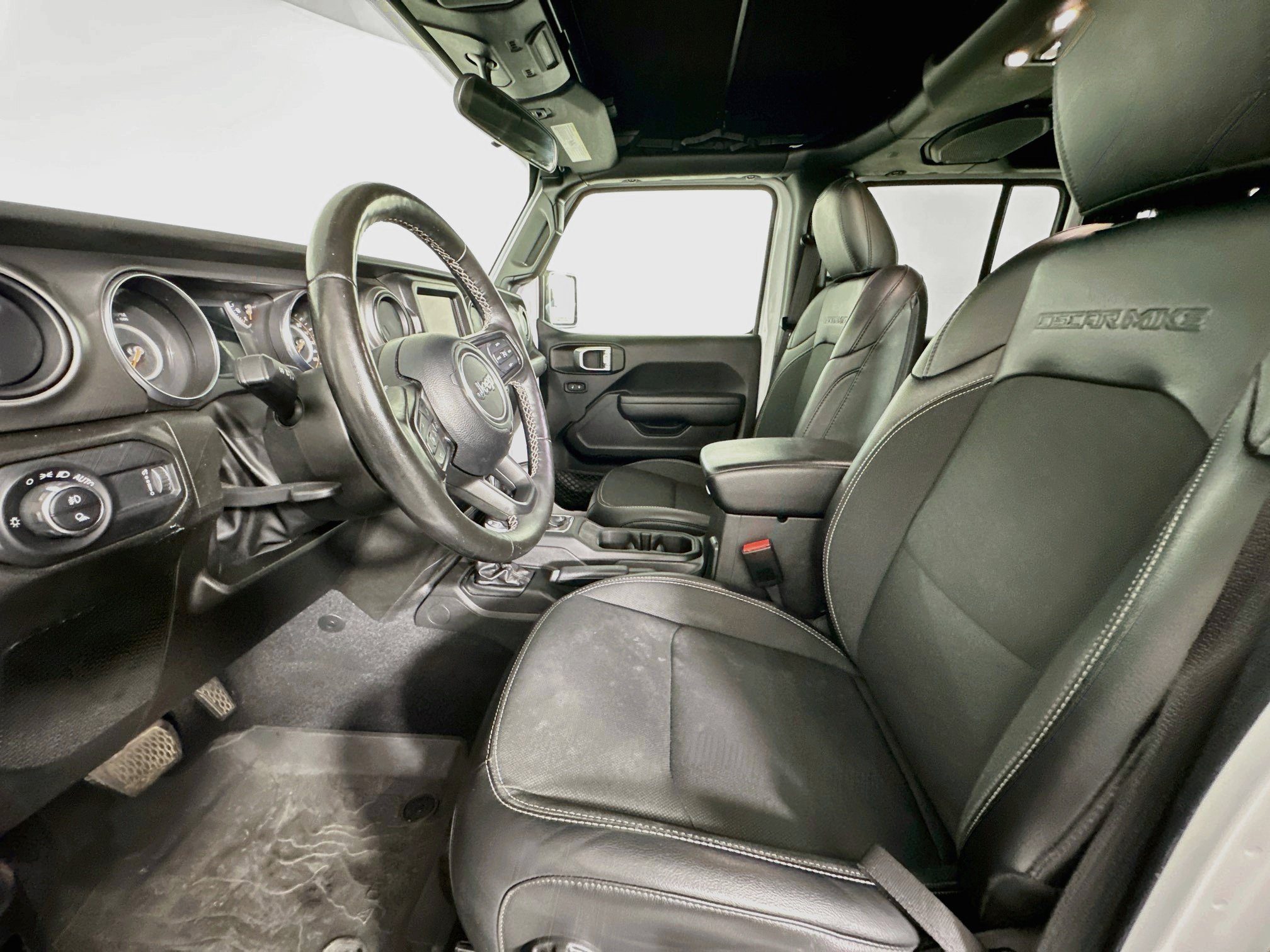 Used 2023 Jeep Gladiator Sport AWD/4WD image 13