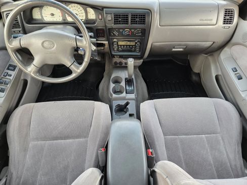 Used 2003 Toyota Tacoma PreRunner image 17
