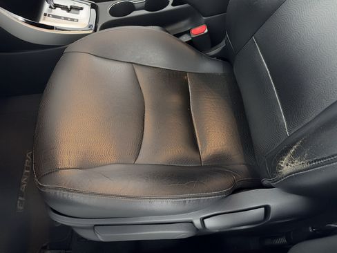 Used 2012 Hyundai Elantra Limited FWD image 16