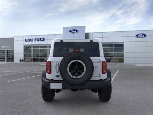 New 2025 Ford Bronco Outer Banks w/ Sasquatch Package image 6