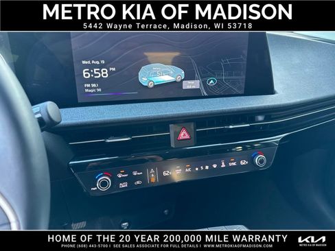 Used 2024 Kia EV6 Wind w/ Wind Technology Package AWD/4WD image 23