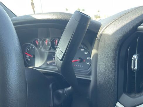 Used 2022 Chevrolet Silverado 1500 Custom image 15