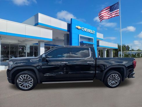 Used 2024 GMC Sierra 1500 Denali Ultimate AWD/4WD image 6