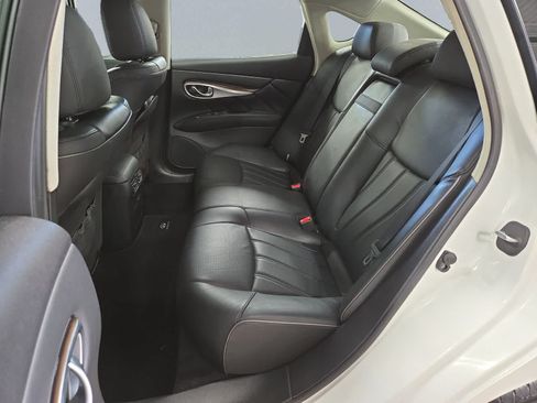 Used 2012 INFINITI M37 x w/ Deluxe Touring Pkg AWD/4WD image 19