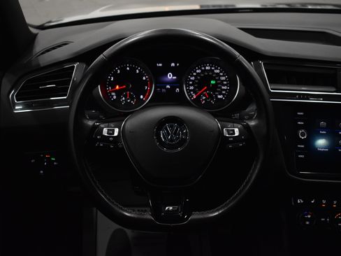 Used 2020 Volkswagen Tiguan SE R-Line AWD/4WD image 13