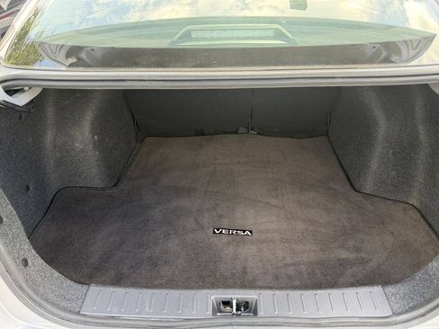 Used 2025 Nissan Versa SV FWD image 23