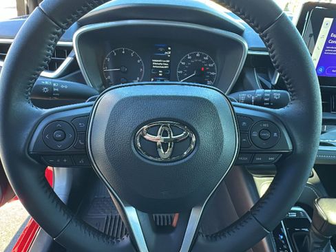 Certified 2025 Toyota Corolla SE image 18