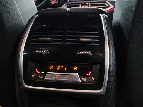 Used 2019 BMW X5 xDrive40i w/ Premium Package 2 image 18