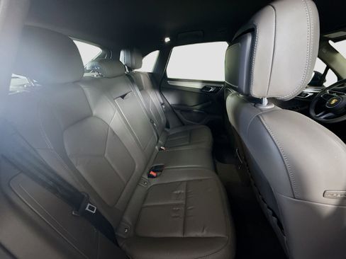 Used 2023 Porsche Macan image 26