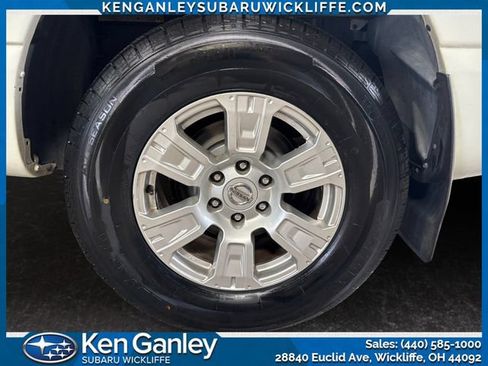 Used 2017 Nissan Titan SV AWD/4WD image 23