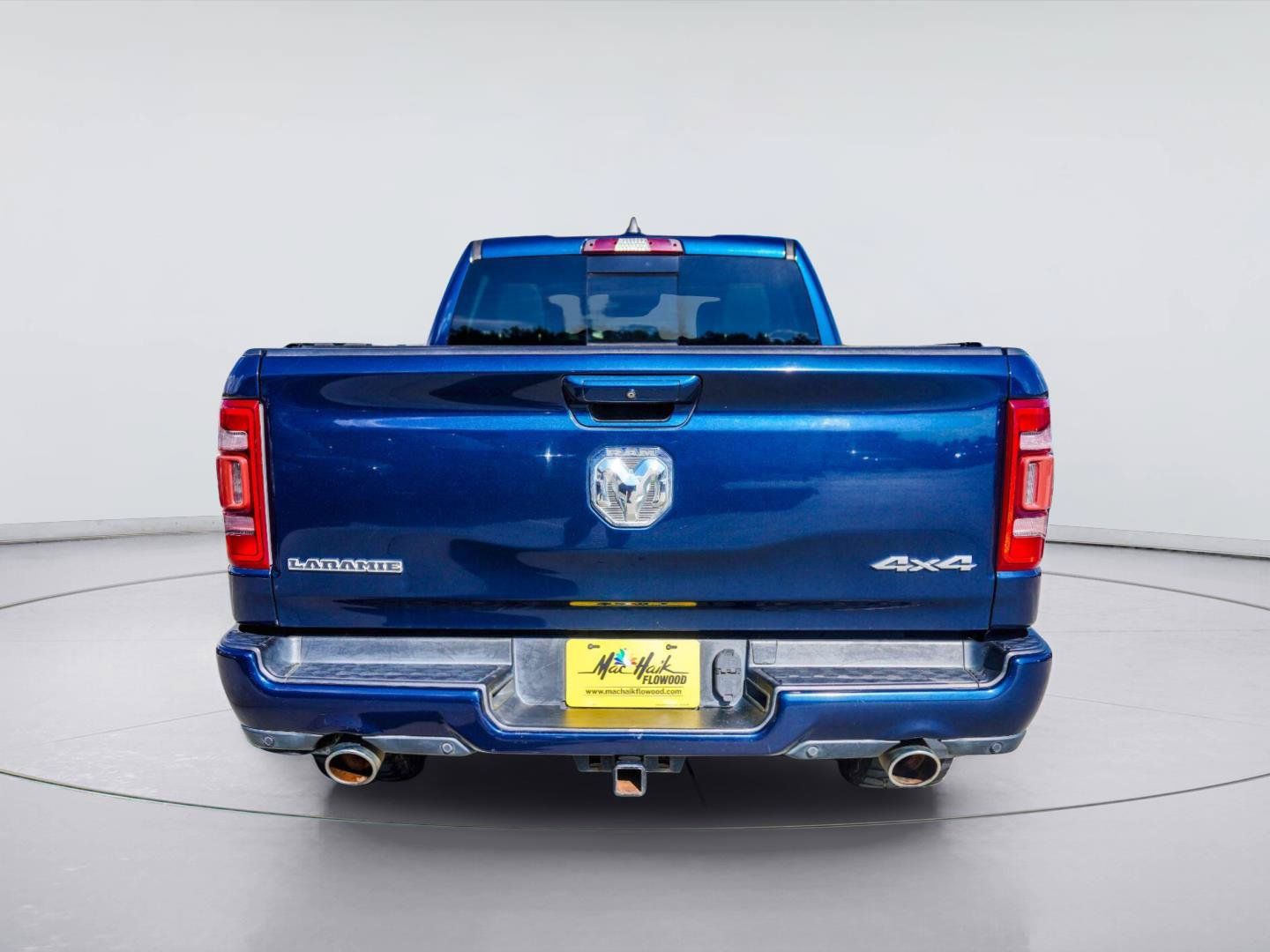 Used 2019 RAM 1500 Laramie AWD/4WD image 9