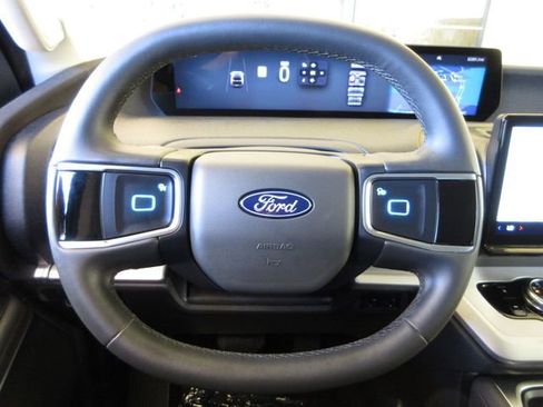 Certified 2025 Ford Expedition Max Active image 14