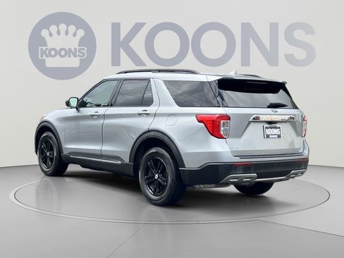 Used 2020 Ford Explorer XLT w/ Equipment Group 202A AWD/4WD image 7