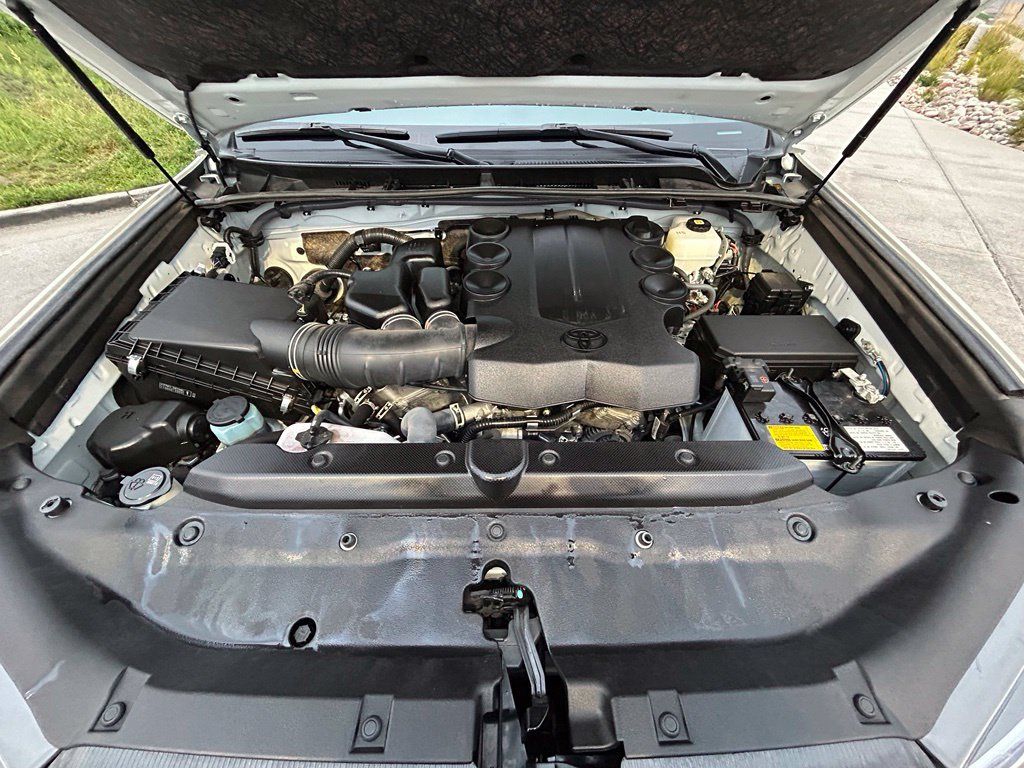 Used 2023 Toyota 4Runner Limited AWD/4WD image 34