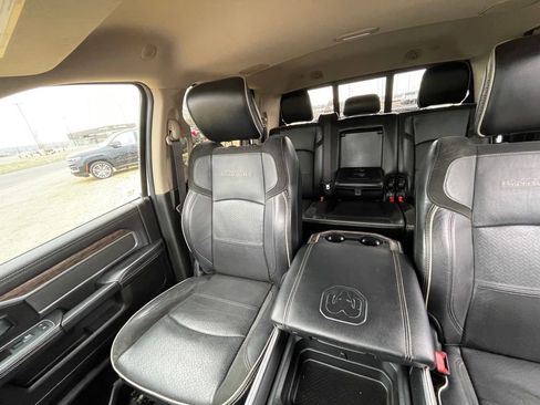 Used 2020 RAM 3500 Laramie image 29