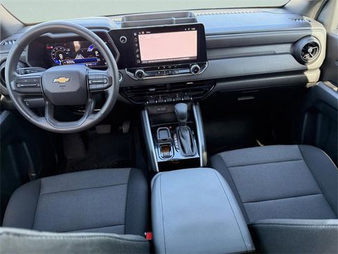 Certified 2024 Chevrolet Colorado W/T w/ WT Convenience Package II image 9