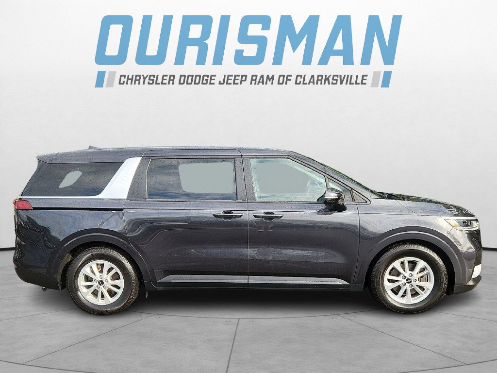 Used 2024 Kia Carnival LX FWD image 7