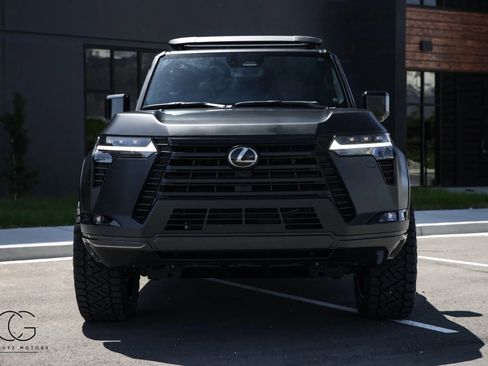 Used 2025 Lexus GX 550 image 18