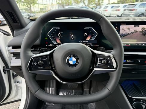 Used 2025 BMW 530i image 22