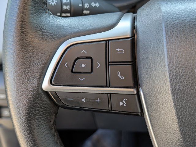 Used 2025 Toyota Sienna XLE FWD image 22