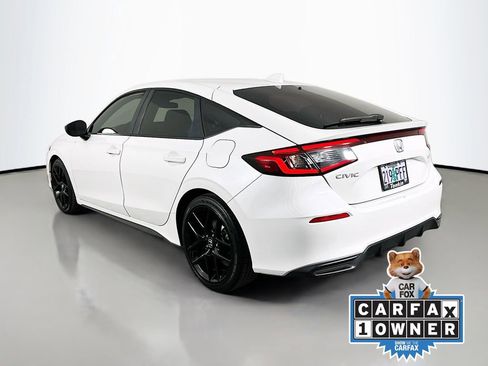 Used 2023 Honda Civic Sport image 6