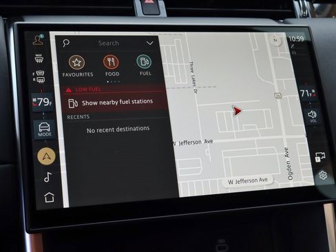 Certified 2025 Land Rover Discovery Sport S image 22