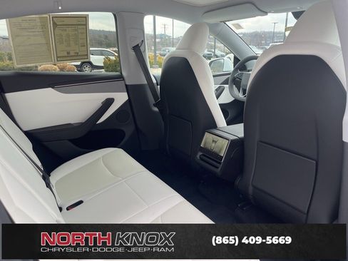 Used 2026 Tesla Model Y Long Range image 24