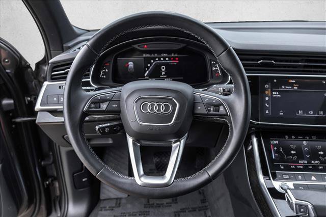 Certified 2025 Audi Q7 2.0T Premium w/ Convenience Package AWD/4WD image 13