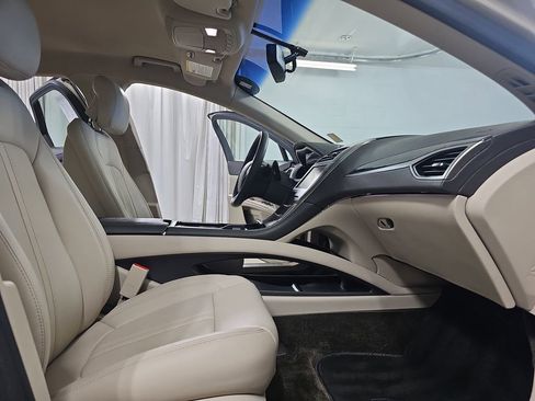 Used 2016 Lincoln MKZ w/ Equipment Group 200A Select FWD image 13