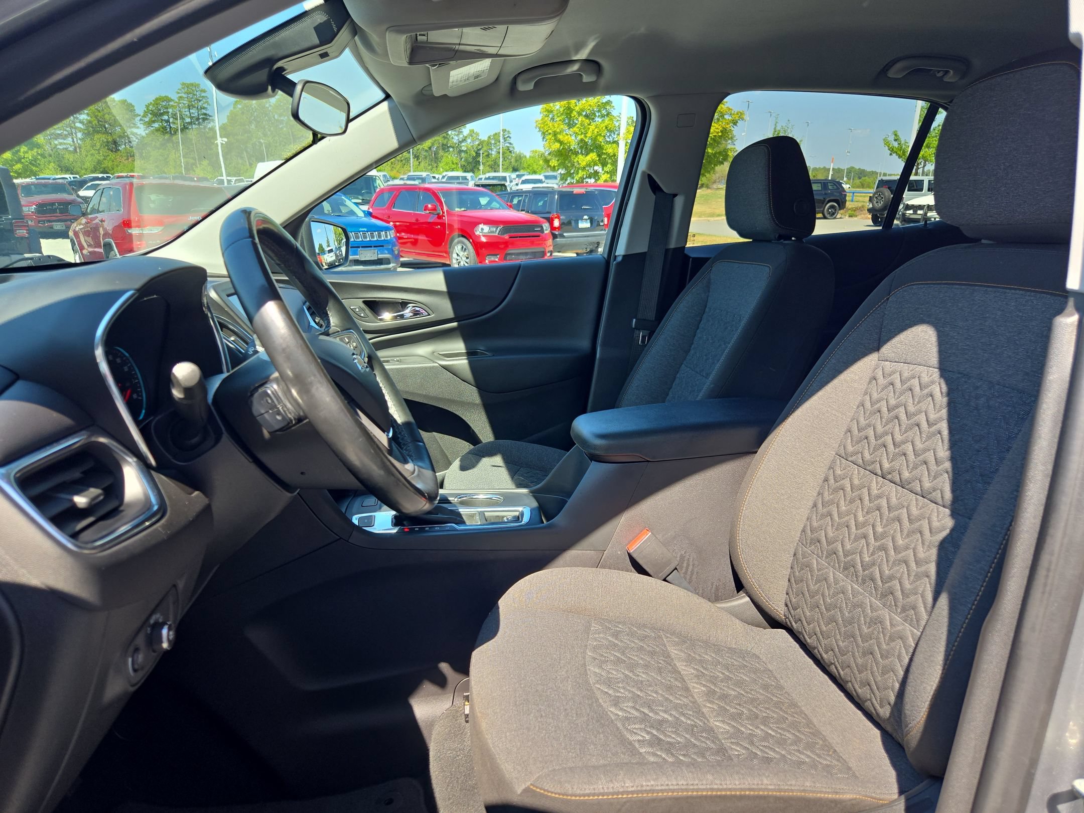 Used 2024 Chevrolet Equinox LT AWD/4WD image 23