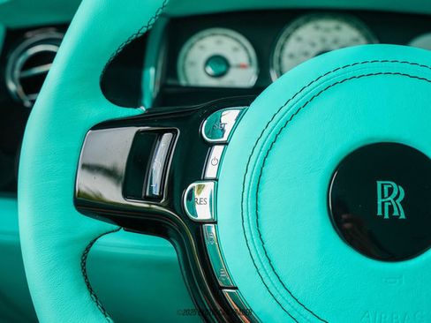 Used 2017 Rolls-Royce Wraith image 21