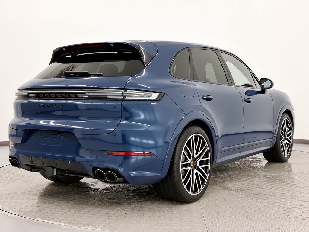 Certified 2025 Porsche Cayenne GTS AWD/4WD image 9