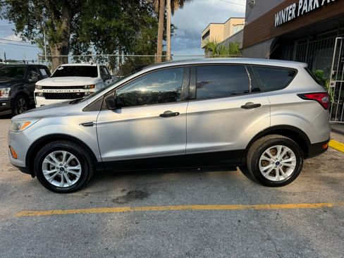 Used 2017 Ford Escape S FWD image 4