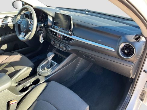 Certified 2023 Kia Forte LXS image 25