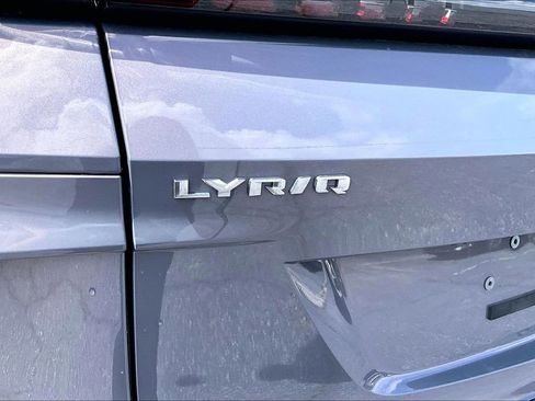 Used 2025 Cadillac Lyriq Luxury w/ LPO, Floor Liner Package AWD/4WD image 24