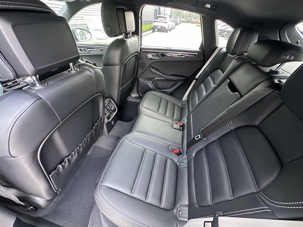 Used 2026 Porsche Macan S AWD/4WD image 40