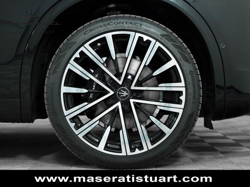 New 2025 Maserati Grecale Modena image 14