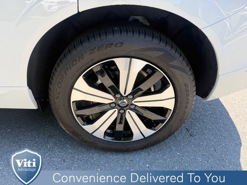 Certified 2025 Volvo XC60 T8 Plus w/ Protection Package Premier AWD/4WD image 13