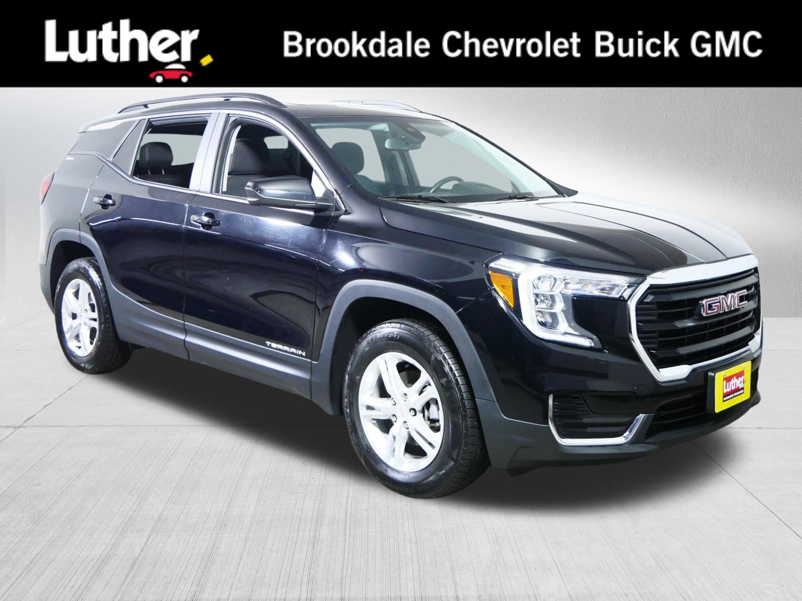 Used 2023 GMC Terrain SLE w/ Driver Convenience Package AWD/4WD image 1