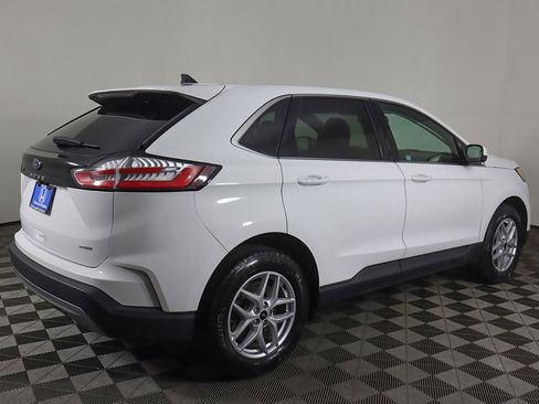 Used 2024 Ford Edge SEL image 10