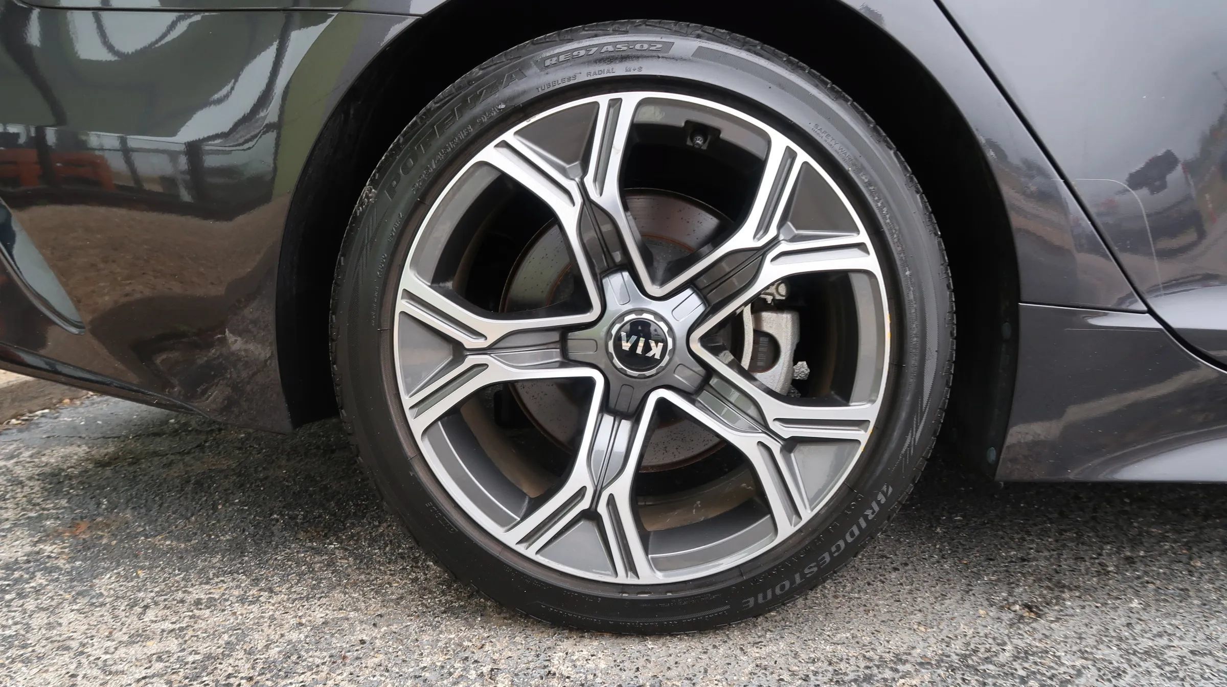 Used 2020 Kia Stinger GT-Line w/ Sun & Sound Package RWD image 48