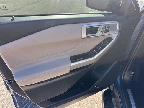 Certified 2021 Ford Explorer Limited w/ Equipment Group 301A image 13