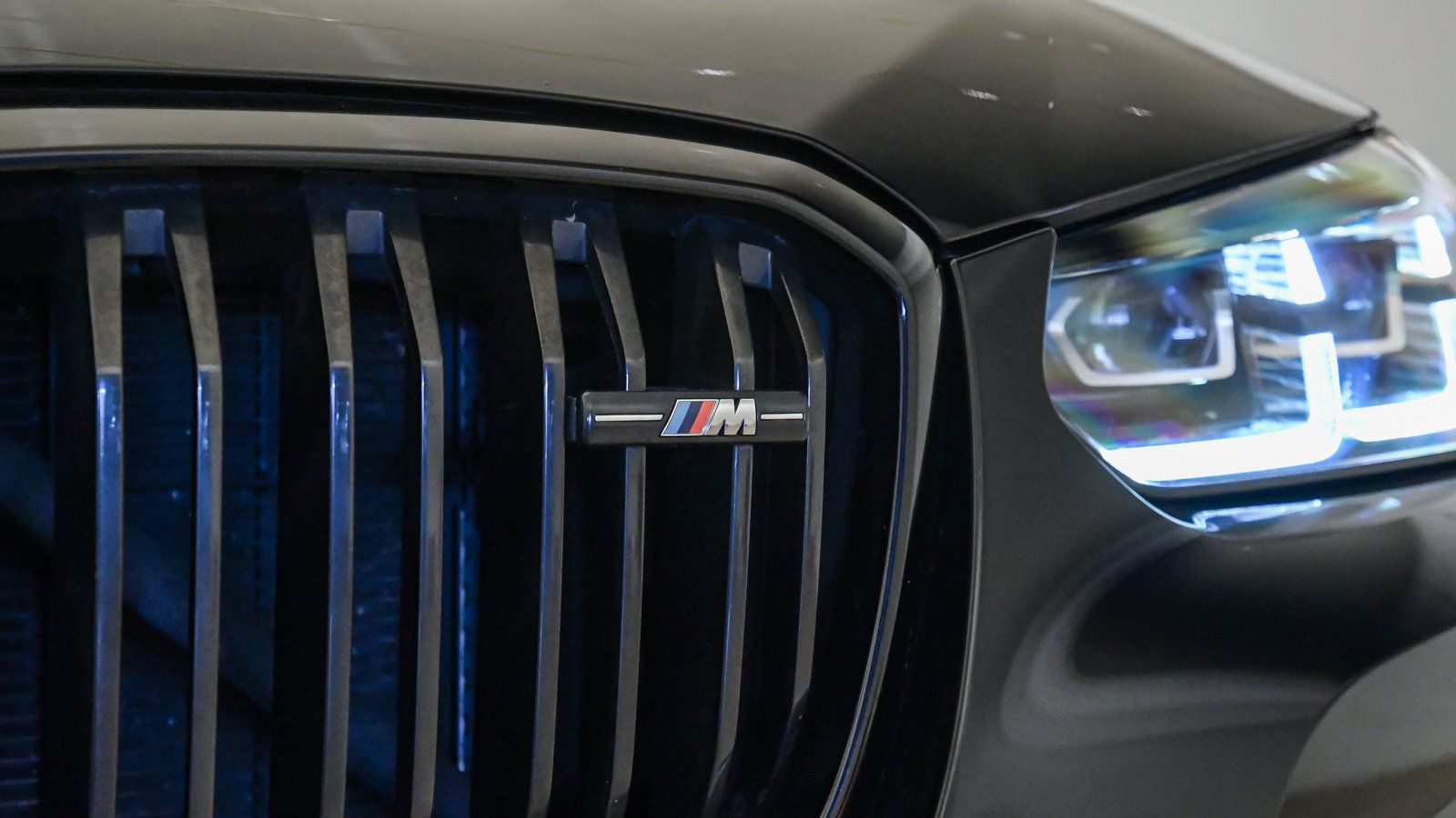 Certified 2023 BMW X3 M40i w/ Shadowloine Package AWD/4WD image 9